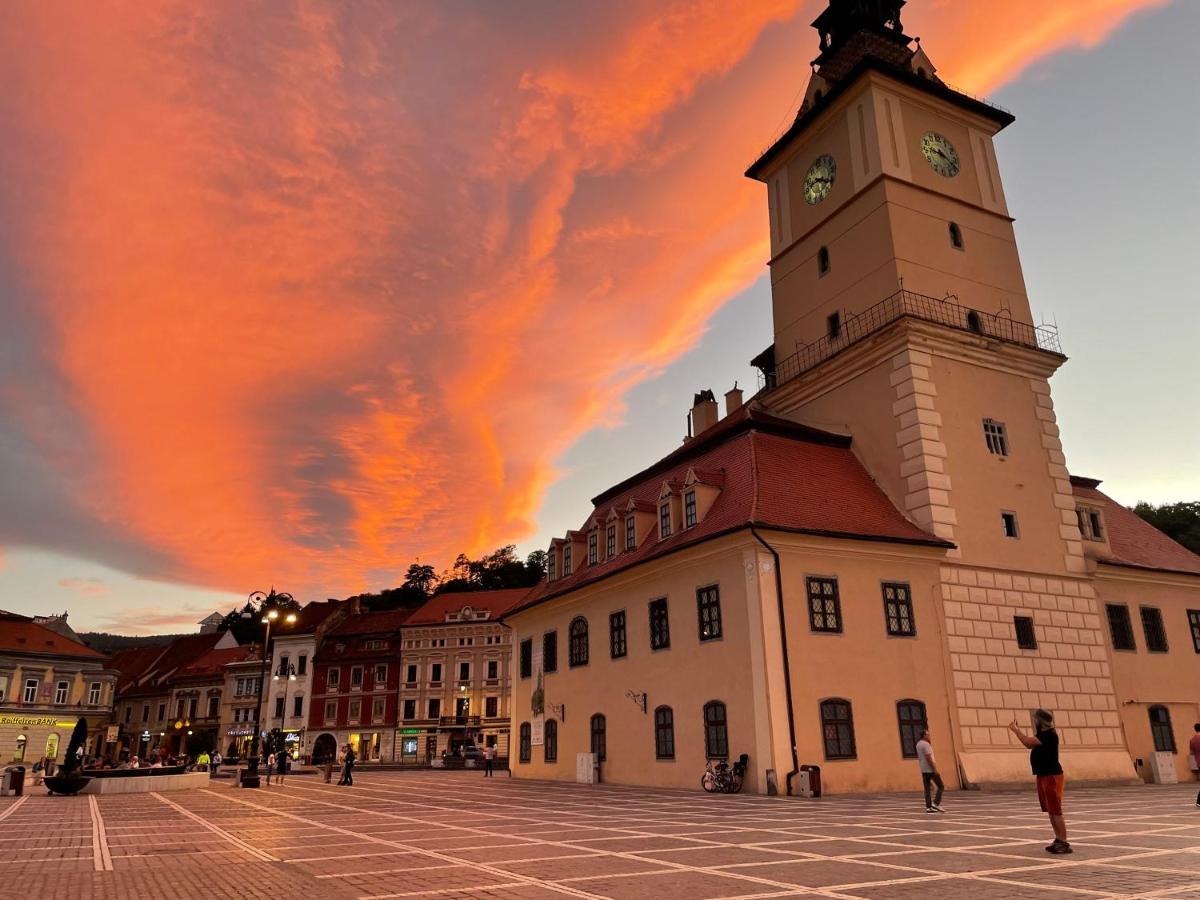 Key Apartments In Main Square Braşov Exterior foto