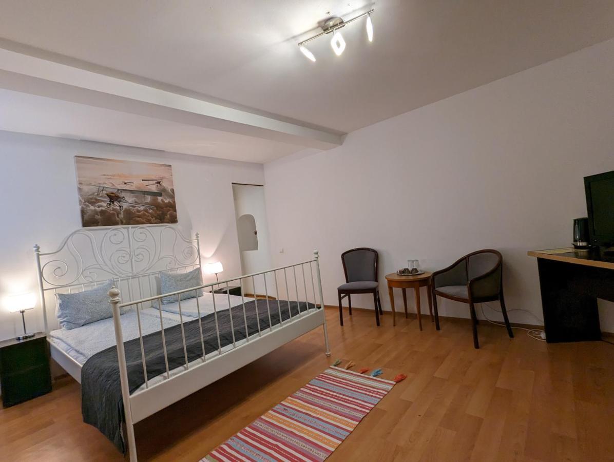 Key Apartments In Main Square Braşov Exterior foto