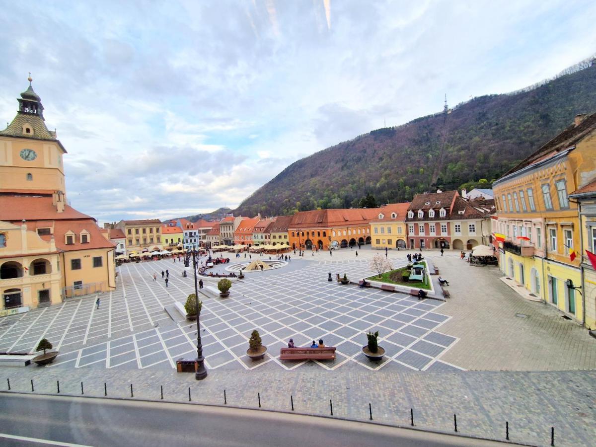 Key Apartments In Main Square Braşov Exterior foto